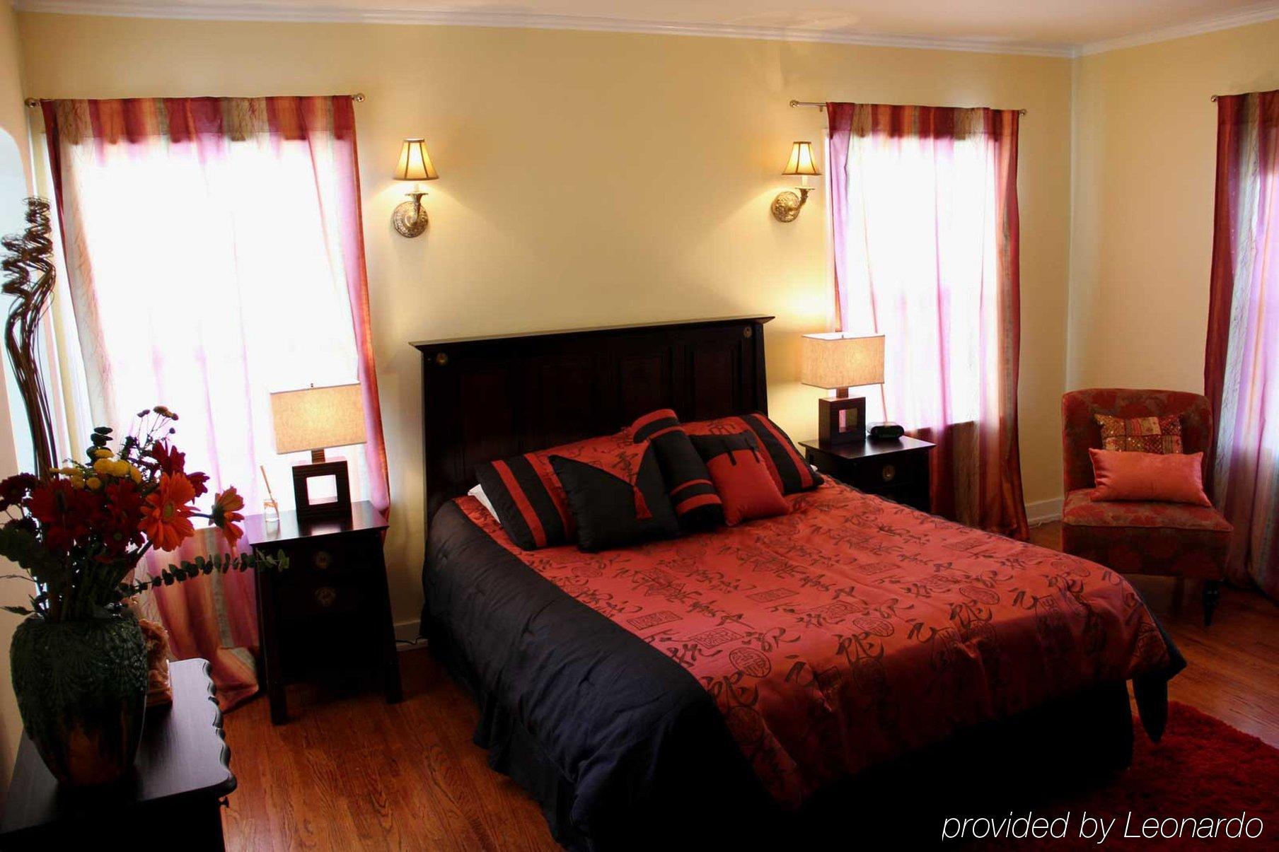 Cinema Hsr19-19-001050 Bed & Breakfast