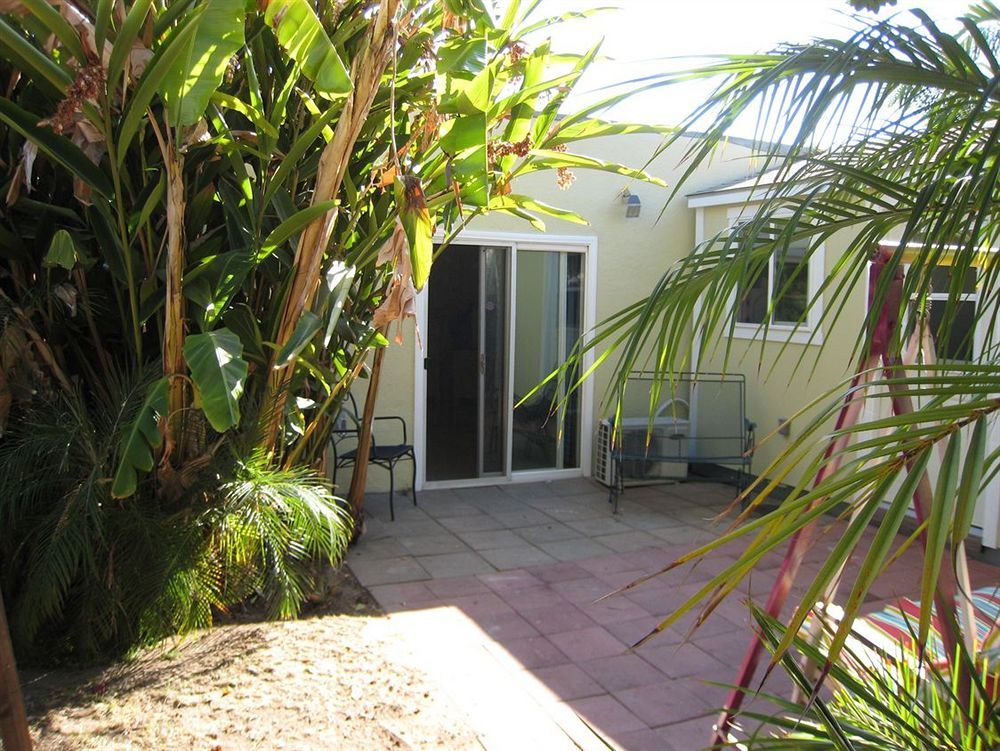 Bed & Breakfast Cinema Hsr19-19-001050 2*
